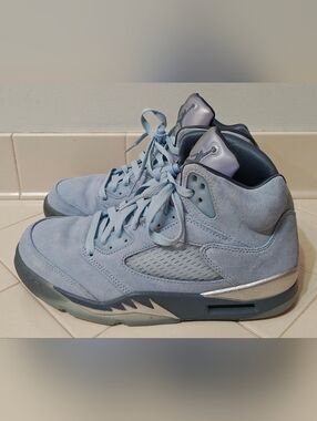 Air Jordan 5 Retro Bluebird Women's Size 9